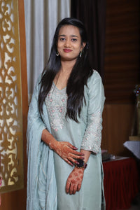 Gunjan B, seller on PurvX India