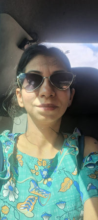 Shelly B, seller on PurvX India